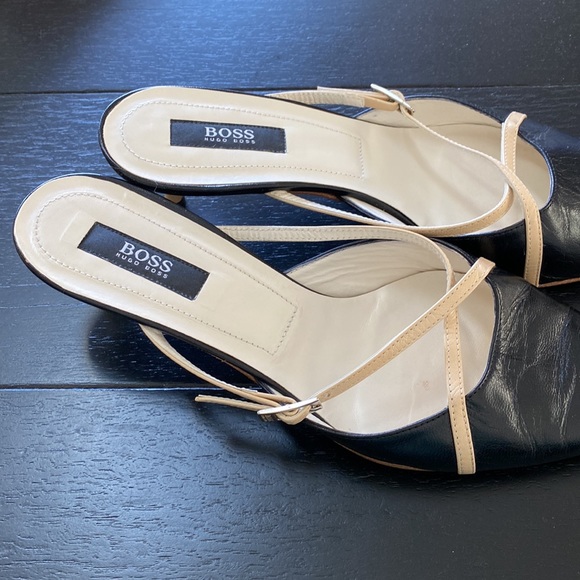 BOSS Hugo Boss EU39 Heels. Black Made in Italy Slides with Tan Straps. - Picture 6 of 9